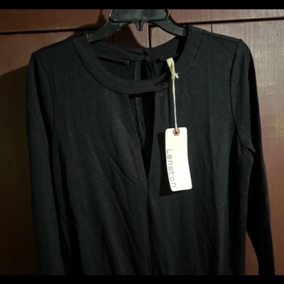 Lanston x Revolve Long Sleeve Key Hole Romper Black Size M - NWT - Picture 2 of 16